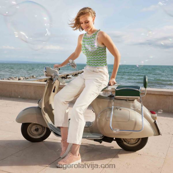 Legerosievietes priecājies vaigu roze NN8P93