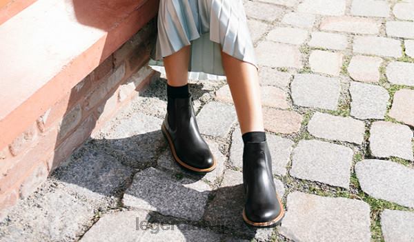 Legerosievietes harmonija chelsea zābaki melni NN8P269